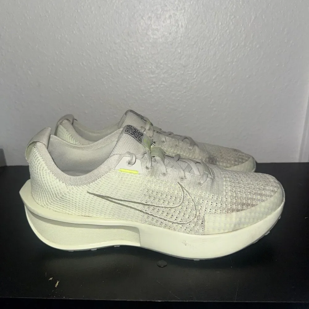 Nike Interact Run Size 10 Sea Glass Key Lime Women's Running Shoes FD2292-004
